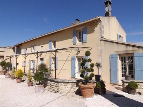 مبيت وإفطار Mas Dansavan Chambres D Hôtes