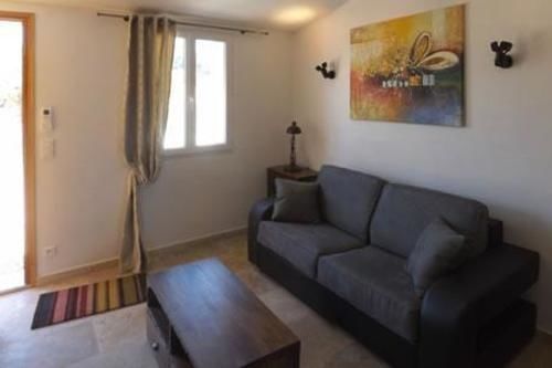 مبيت وإفطار Mas Dansavan Chambres D Hôtes