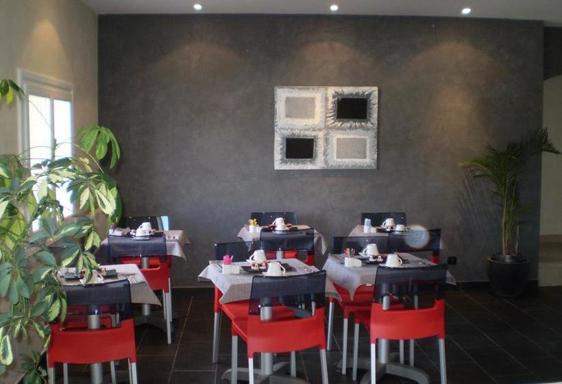 فندق Augustin Marie