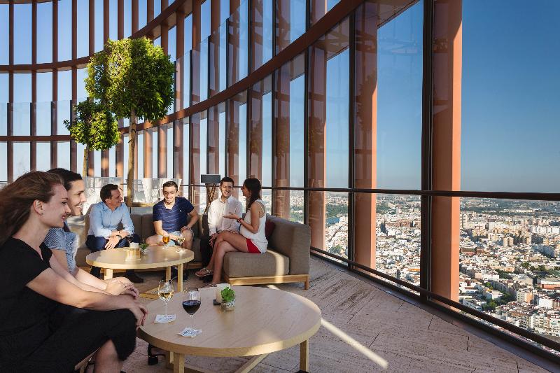 هتل Eurostars Torre Sevilla