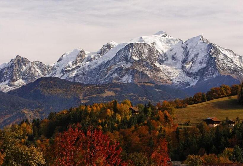 Отель Le Charvet