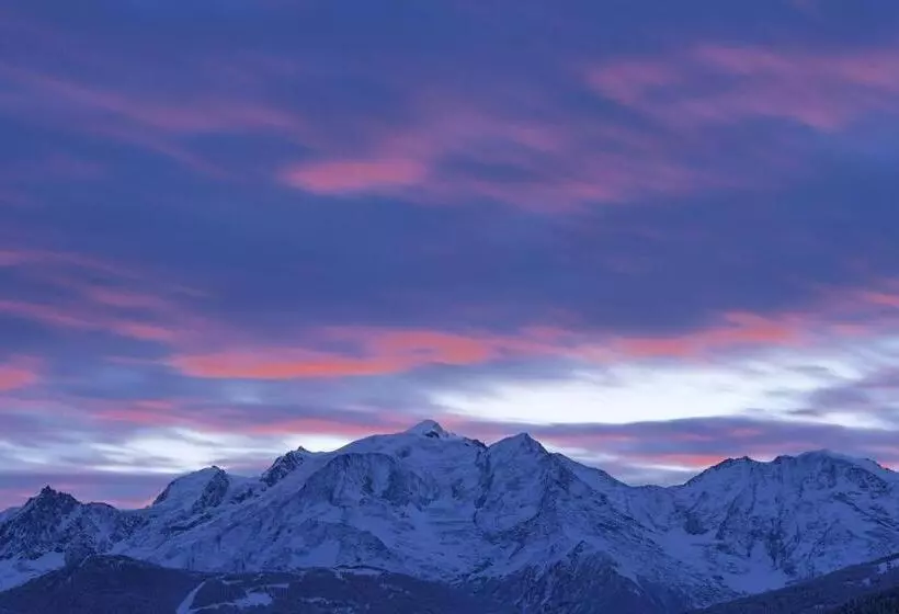 ホテル Le Charvet