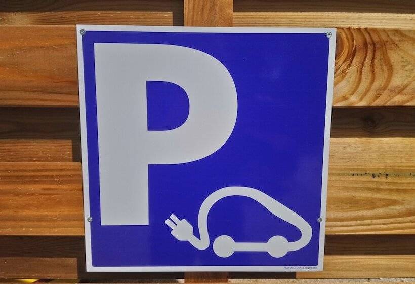 Отель Les Jardins De Bormes, Sauna & Jacuzzi