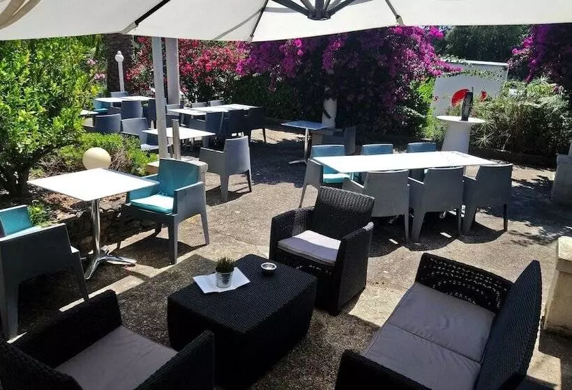 Hotelli Les Jardins De Bormes, Sauna & Jacuzzi