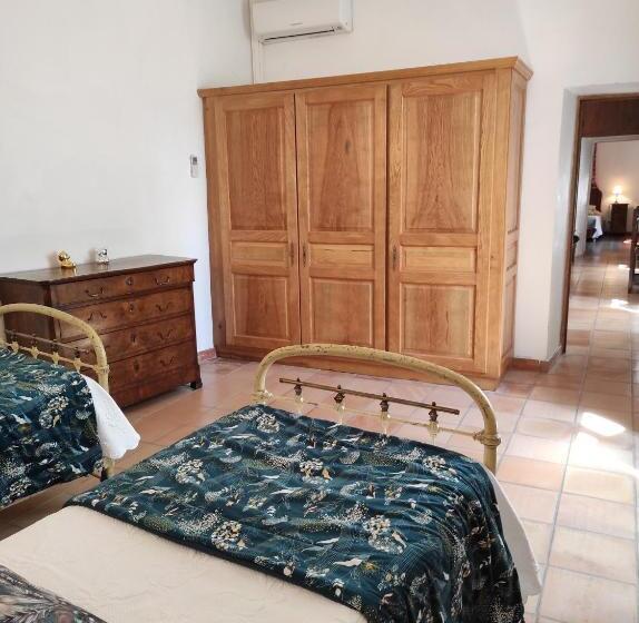 בית מלון כפרי Logis Hôtel Restaurant Gîte La Bastide Du Vébron