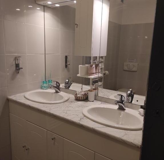 בית מלון כפרי Logis Hôtel Restaurant Gîte La Bastide Du Vébron