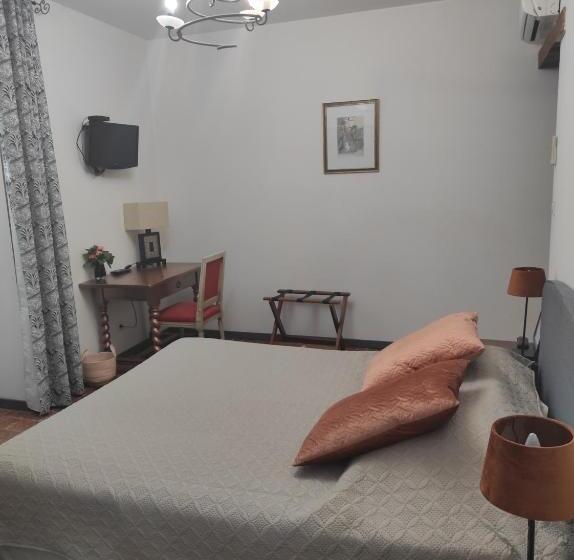 בית מלון כפרי Logis Hôtel Restaurant Gîte La Bastide Du Vébron