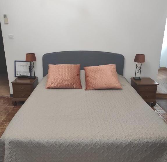 فندق Logis Hôtel Restaurant Gîte La Bastide Du Vébron