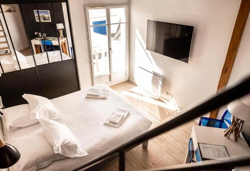 Hotel Logis Hôtel La Chaize