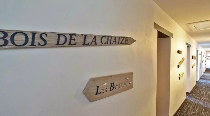 هتل Logis Hôtel La Chaize