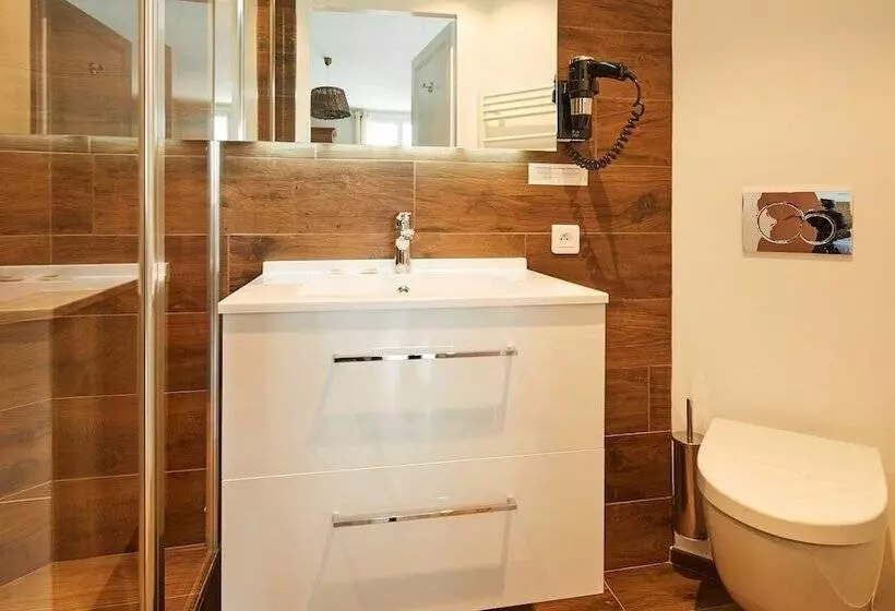 هتل Logis Hôtel La Chaize