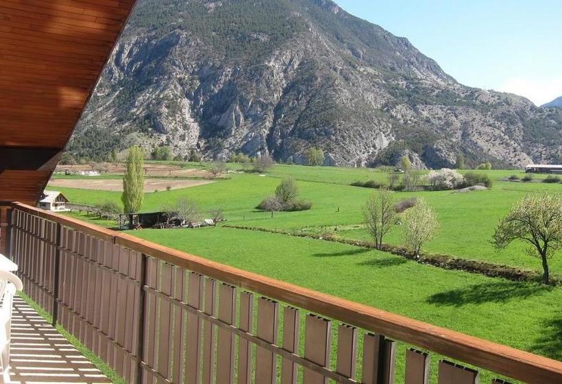 בית מלון כפרי Les Barnieres