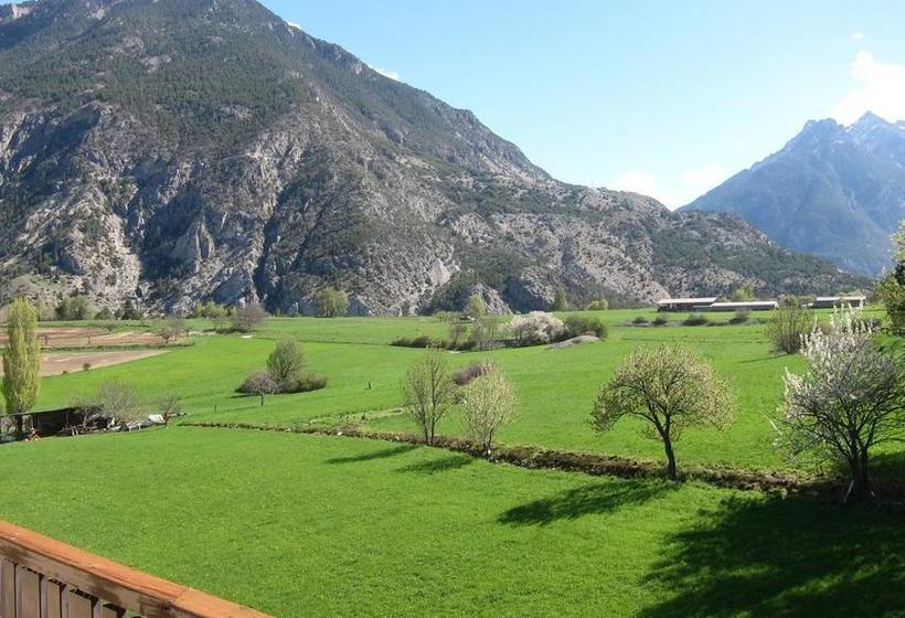 בית מלון כפרי Les Barnieres