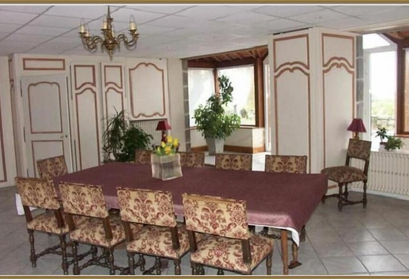 تختخواب و صبحانه Chambres D'hôtes La Bégaudière