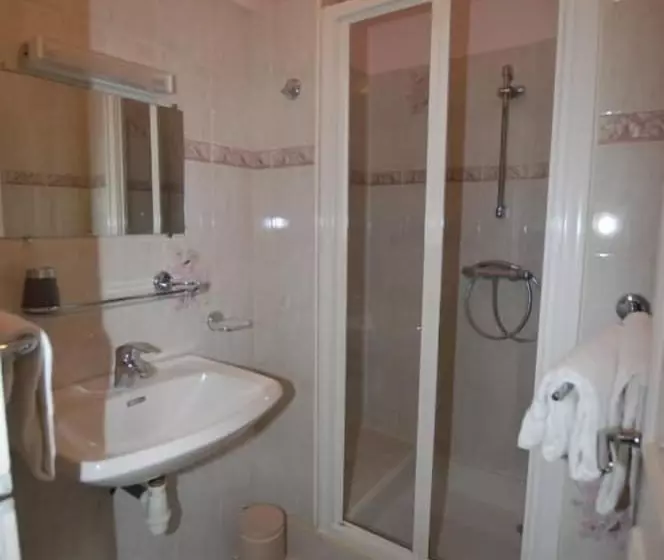 ベッドアンドブレックファースト Chambres D'hôtes La Bégaudière