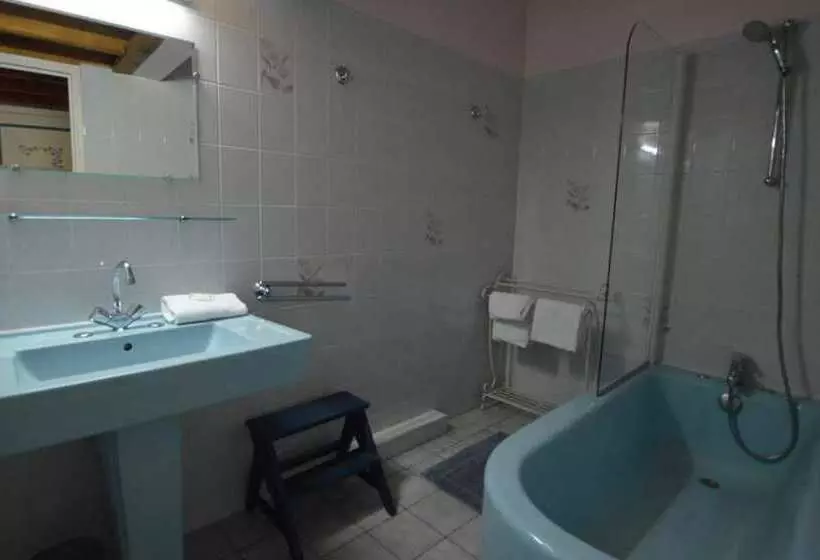 ベッドアンドブレックファースト Chambres D'hôtes La Bégaudière