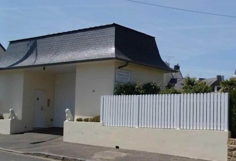 Aamiaismajoitus (B&B) Chambres D'hôtes La Mansardière