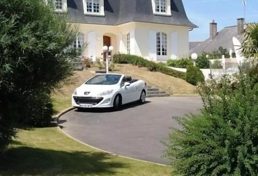 تختخواب و صبحانه Chambres D'hôtes La Mansardière