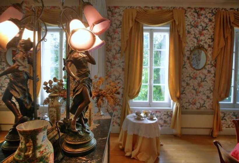 مبيت وإفطار Chateau Le Baudou