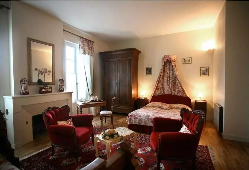 تختخواب و صبحانه Chateau Le Baudou