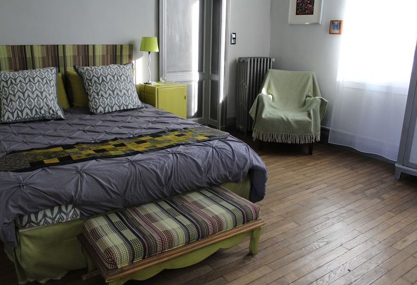 تختخواب و صبحانه Clos Des Boulevards