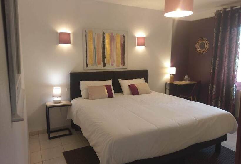 Nocleg ze śniadaniem La Girouardière