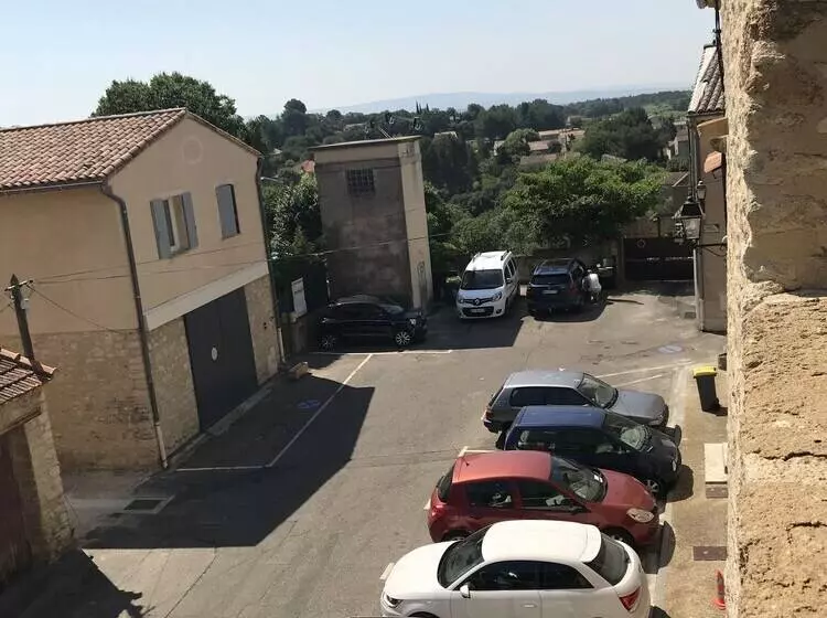 تختخواب و صبحانه La Maison Des Remparts