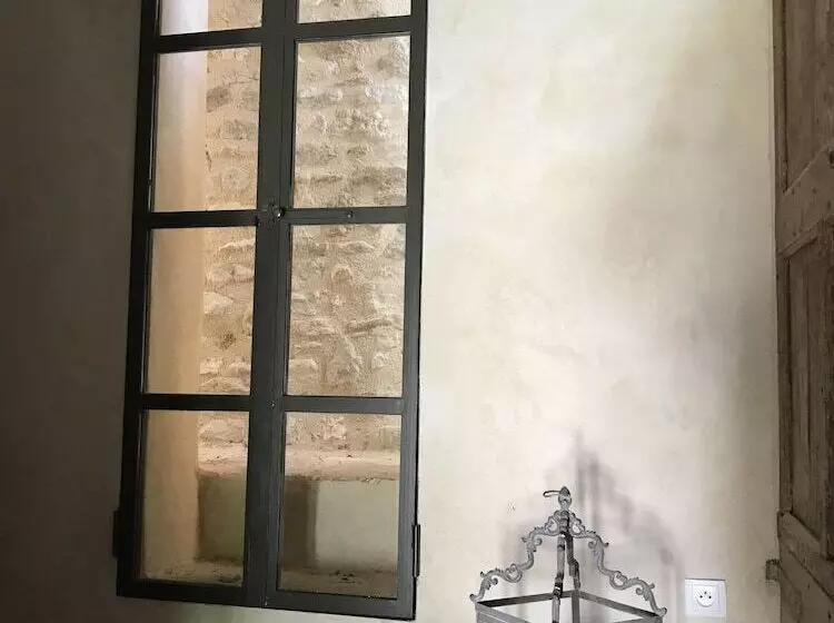 تختخواب و صبحانه La Maison Des Remparts