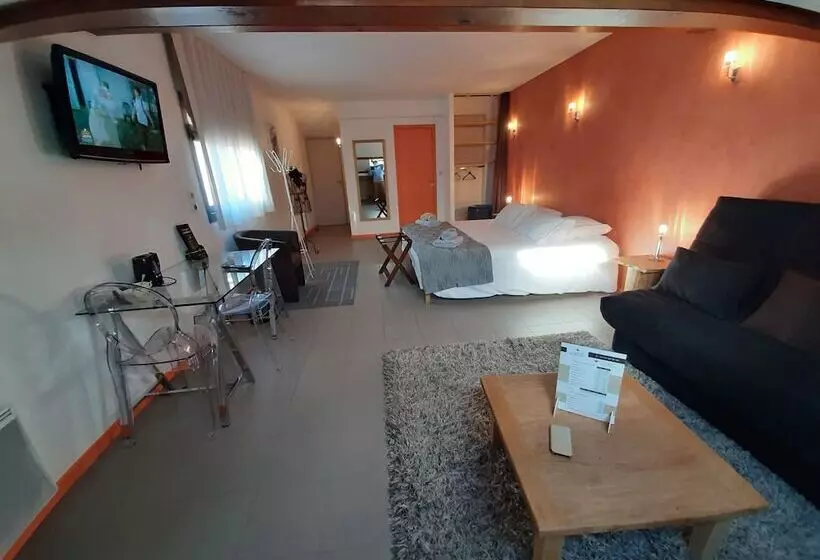 Aamiaismajoitus (B&B) Le Clos Du Bois Joli