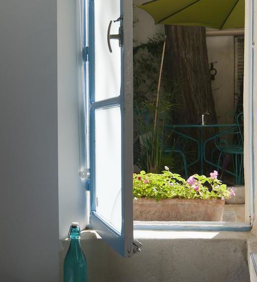 تختخواب و صبحانه Le Rayon Vert