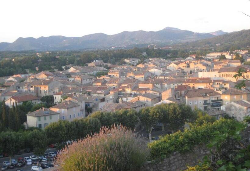 تختخواب و صبحانه Maison D Hôtes De L Evêché