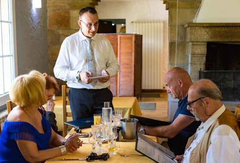 فندق Auberge Du Grand Chene