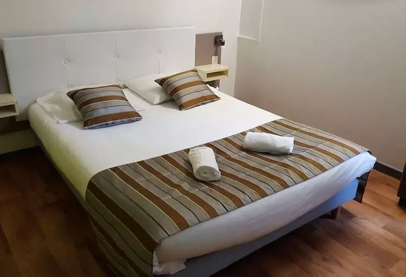 Hotelli Hôtel La Mirandole