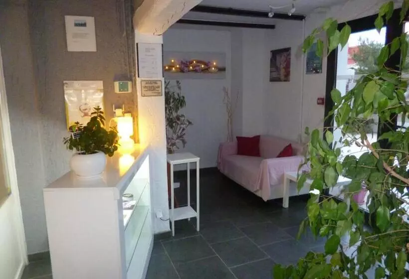 ホテル Hôtel Le Calypso