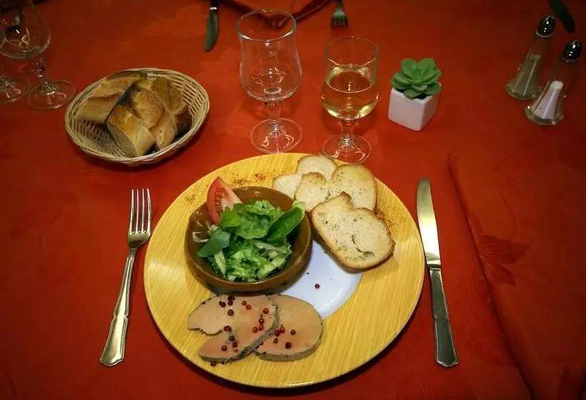 ホテル Restaurant Du Lauragais Logis De France