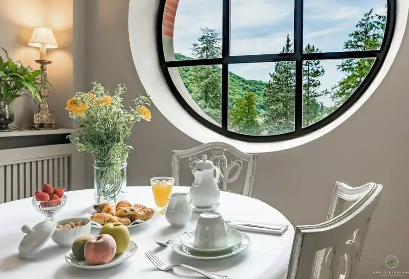 هتل Hôtel Restaurant Spa Le Sauvage