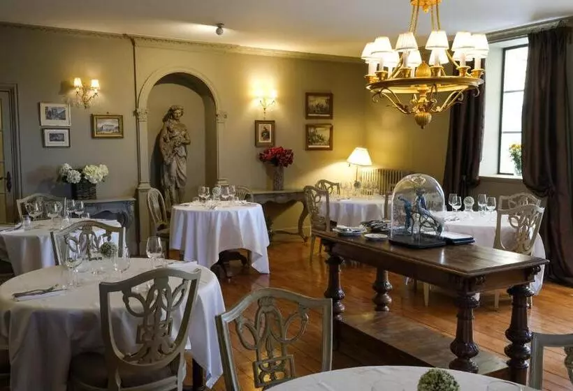 هتل Hôtel Restaurant Spa Le Sauvage
