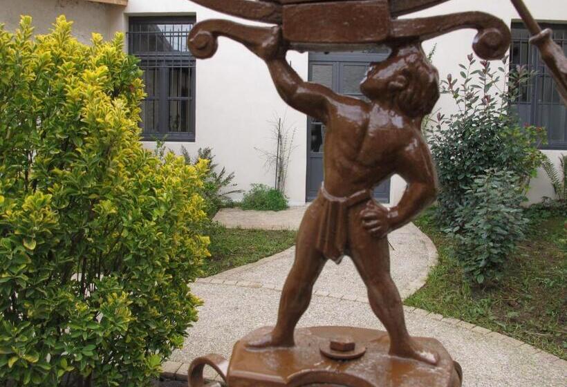 酒店 Hôtel Restaurant Spa Le Sauvage