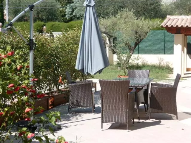 ベッドアンドブレックファースト Chambre D Hôtes La Bastide Des Eucalyptus