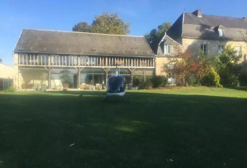 ベッドアンドブレックファースト Château De Clermont