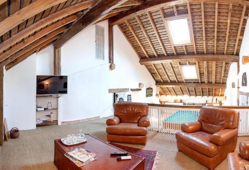 مبيت وإفطار Domaine Le Castelet