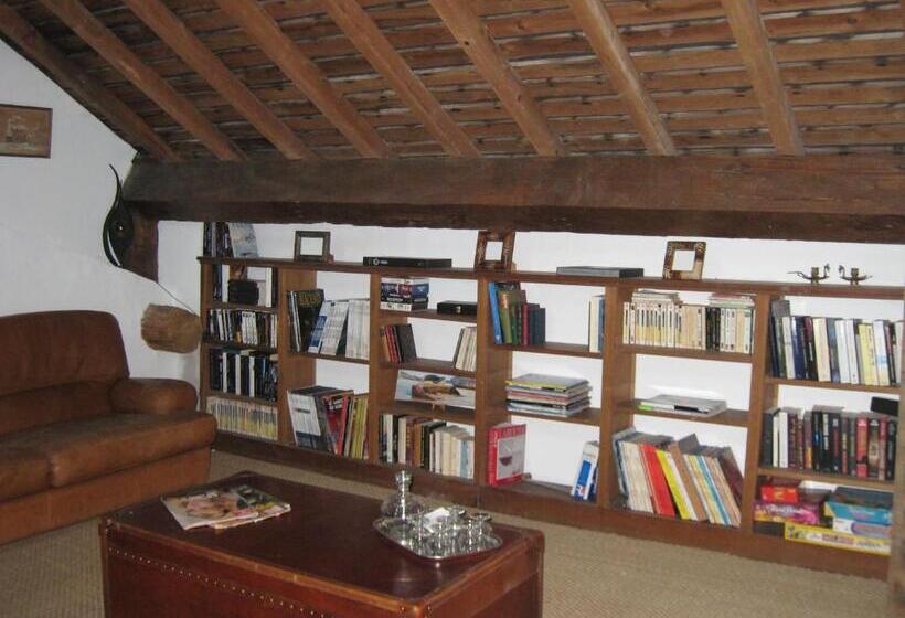 مبيت وإفطار Domaine Le Castelet