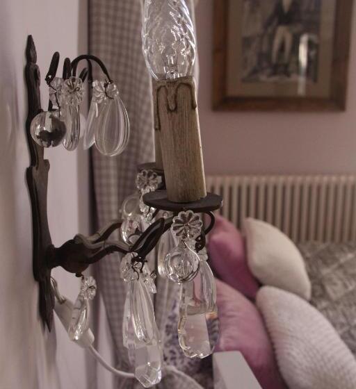 مبيت وإفطار Domaine Le Castelet