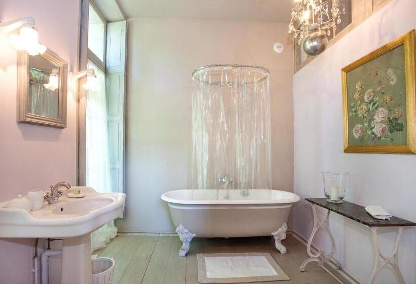 مبيت وإفطار Domaine Le Castelet