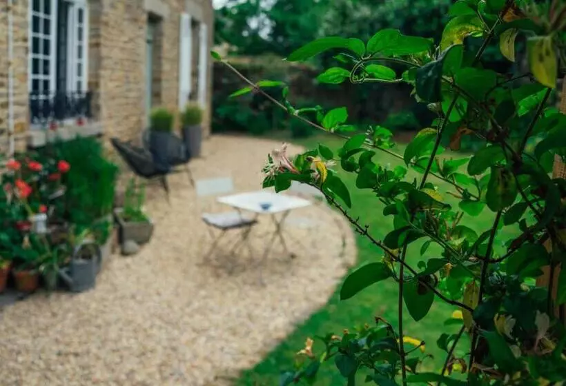 Aamiaismajoitus (B&B) Le 14 St Michel