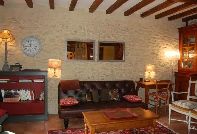 Aamiaismajoitus (B&B) Le Mas Des Clots
