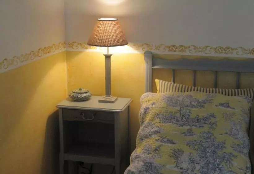 Aamiaismajoitus (B&B) Le Mas Des Clots