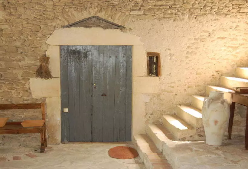 Aamiaismajoitus (B&B) Le Mas Des Clots