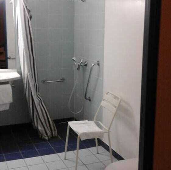 Отель Akena City Chateaurenard