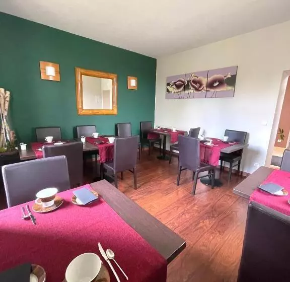 ホテル Auberge Côté Rivière
